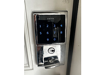 London locksmith Lock 'n' Roll