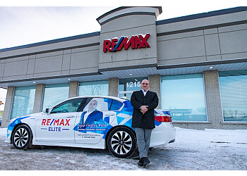 Drummondville real estate agent Logan Geoffroy Walsh