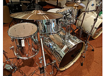 Saguenay music school Long & McQuade Chicoutimi