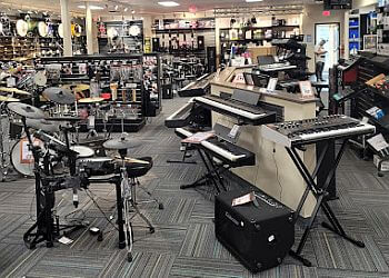 London Écoles De Musique Long & McQuade London