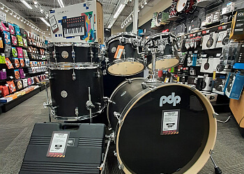 North Bay music school Long & McQuade North Bay