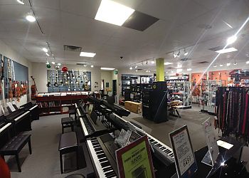 Waterloo music school Long & McQuade Musical Instruments