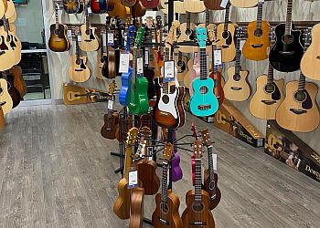 Peterborough music school Long & McQuade Peterborough