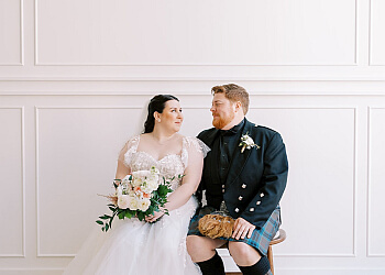 Airdrie wedding planner Lottie Weddings