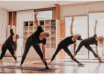 Red Deer Cours de yoga Love Yoga Grace