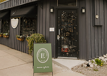 Lovebird Flowers - London, ON Fleuristes - Business Exterior Image