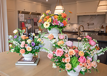 Lovebird Flowers Lovebird Flowers - London, ON Fleuristes - Design Image