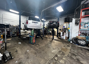 Brampton car repair shop Lucky Auto