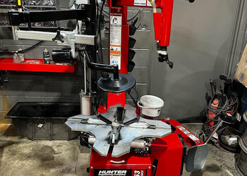 Richmond Hill car repair shop Lucky Eight Auto Repair Ltd.