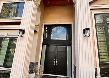 Delta window cleaner Luxe Bros Cleaning