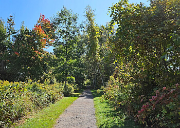 Whitby hiking trail Lynde Shores Conservation Area