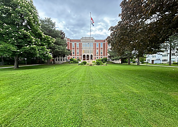 Oshawa Service D'Entretien De Pelouse MLC Lawn Care & Landscaping