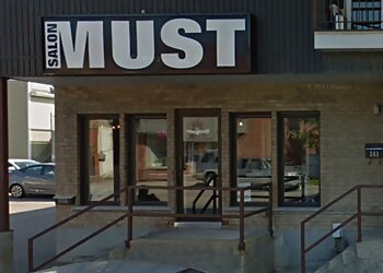 Saguenay Salons De Coiffure MUST Coiffure