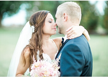 Belleville wedding photographer Macpherson Images