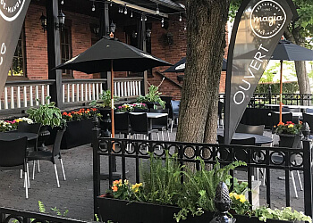 Longueuil italian restaurant Magia Restaurant