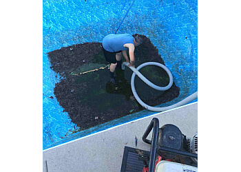 Cambridge pool service Man About The Pools