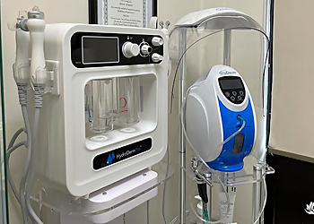 Aurora med spa Mana's Med Spa