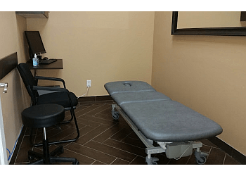 Burlington physical therapist Mandeep Virk, PT - PHYSIOLINKS REHAB