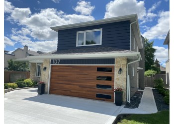 Winnipeg garage door repair Manitoba Garage Doors Ltd.