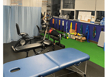 Surrey physical therapist Manvir Singh, MSc(PT) - PURE LIFE PHYSIOTHERAPY & HEALTH CENTRE SURREY