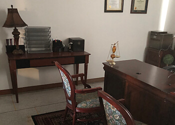 Sherbrooke employment lawyer Marie-Carole Descollines - MCDESCOLLINES AVOCATE