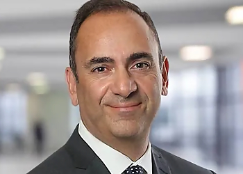 Mark Abradjian - ROSS & MCBRIDE LLP Mark Abradjian - Hamilton, ON Civil Litigation Lawyer - Law Firm Staff Image