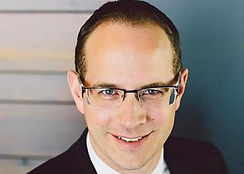 Mark Noble - TEMPLEMAN LLP Mark Noble - Belleville, ON Avocats D'Affaires - Lawyer Portrait Image