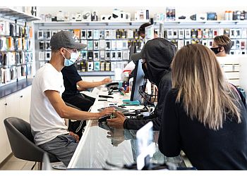 Thunder Bay cell phone repair Marnics Mobile