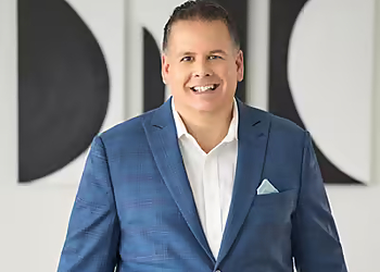 Martin Dumont Équipe Immobilière - Montreal, QC Real Estate Agents - Professional Agent Image