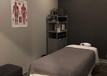 male massage therapist montreal