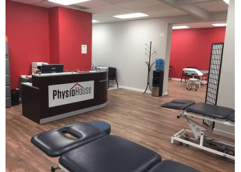 Belleville physical therapist Matt Follett, PT, MSc. PT - PHYSIOHOUSE