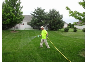 Edmonton Service D'Entretien De Pelouse Maxigreen Fertilizing Services Inc.