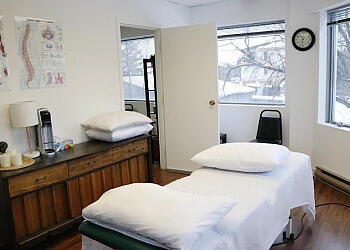 Blainville manual osteopath Maxime Verronneau, DO, B.Sc - LA CLINIQUE OSTÉOPATHIE