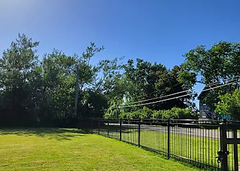 Maximum Fence Inc. - Brantford, ON Fencing Contractors - Maintenance Service Image