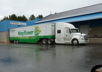 McWilliams Moving & Storage McWilliams Moving & Storage - Kawartha Lakes, ON Déménageurs - Truck Image