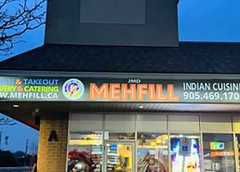 Mehfill Indian Cuisine - Oakville, ON Indian Restaurants - Outdoor Sitting