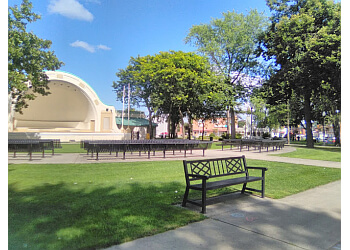 Oshawa Parcs Publics Memorial Park Oshawa