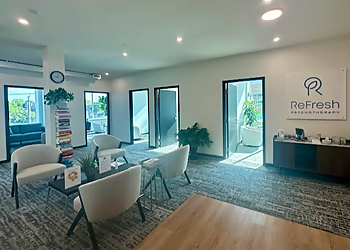 Toronto Thérapeutes Michelle Weiss MSW, RSW - REFRESH PSYCHOTHERAPY