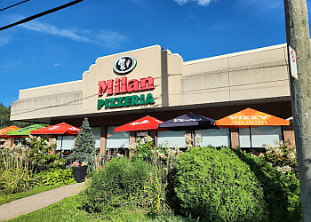 Longueuil pizza place Milan Pizzeria