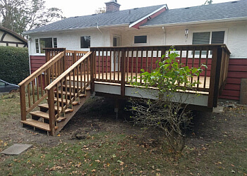 Saanich fencing contractor Miller Fence & Deck