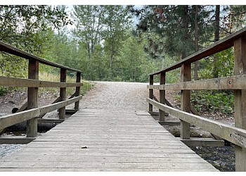 Kelowna hiking trail Mission Creek Regional Park
