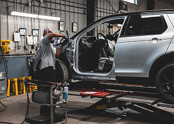 Kitchener auto body shop Mitek Fine Automobile Body and Paint