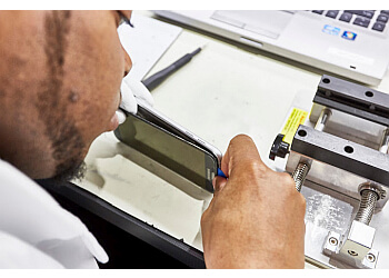 Vaughan cell phone repair Mobile Klinik Vaughan Mills