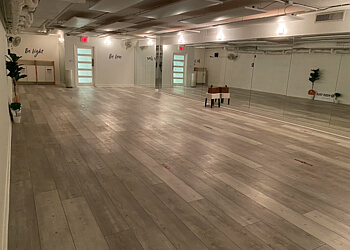 Toronto yoga studio Modo Yoga Etobicoke