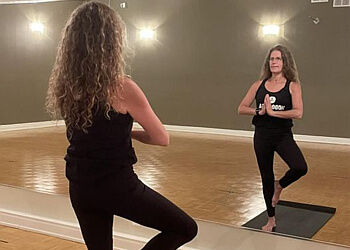 Milton yoga studio Modo Yoga Milton