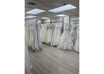 Vaughan bridal shop Mona Richie Boutique