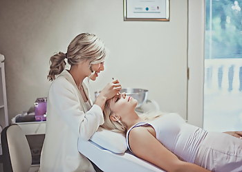 Monaco Rejuvenation - Hamilton, ON Spa Médical - Patient Care Image
