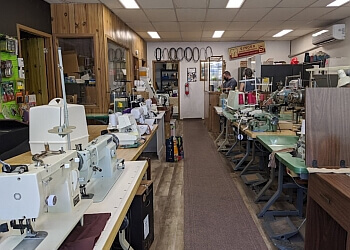 Monsieur Machine A Coudre - Montreal, QC Sewing Machine Stores - Sewing Machine Store Image