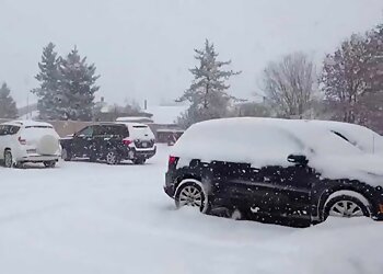 Edmonton snow removal Mow Town Edmonton Ltd.