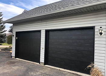 Mr. Garage Doors Winnipeg - Winnipeg, MB Réparations De Portes De Garage - Service Image